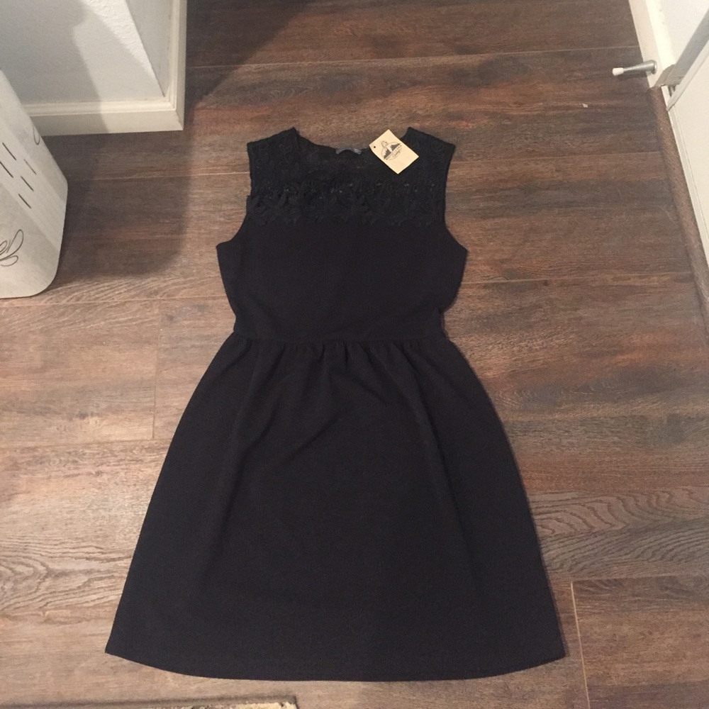 Elegant black lace dress 👗